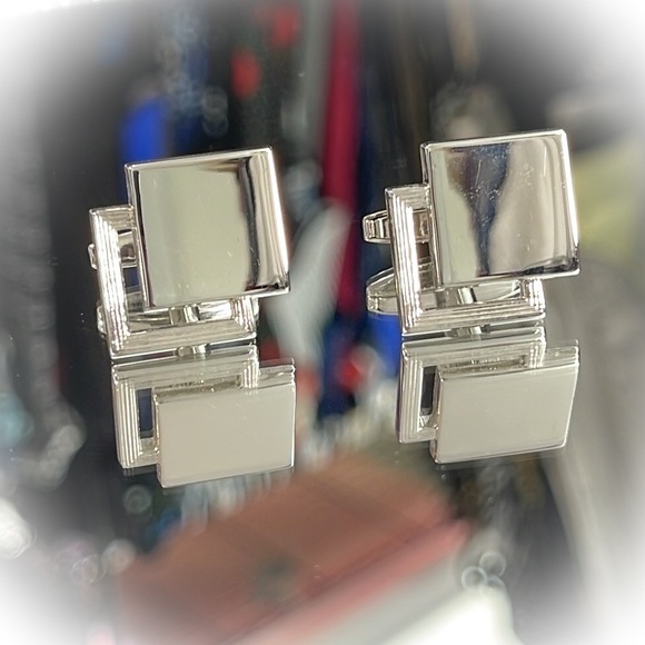 💕Beautiful Vintage Silvertone Cufflinks💕 - Picture 3 of 5